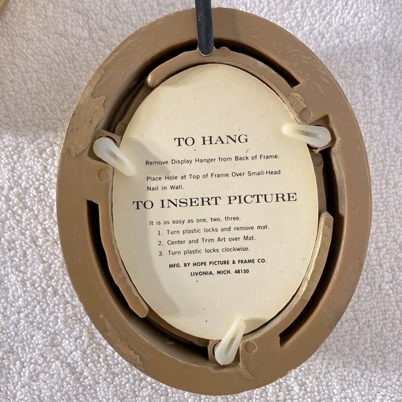 Vintage Floral Oval Wall Art Set W Gold Tone Chunky Frames x2 - Picture 6 of 10